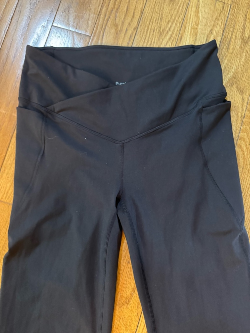 Fabletics Womens Black Flare Wide Leg Leggings Sz M Yoga Lounge Athletic Gym - Picture 4 of 11
